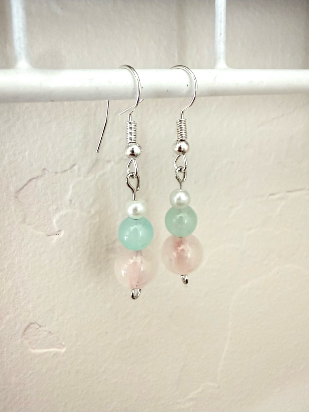 handcrafted elegant pink jade beads drop dangle earrings